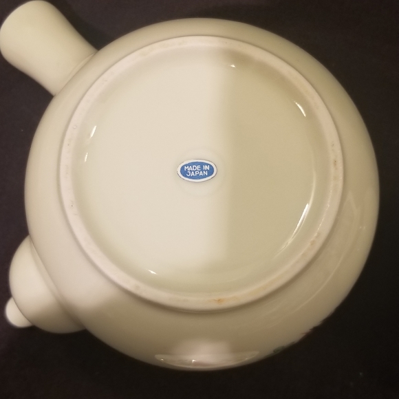 Side handle  teapot with cup - Picture 7 of 8